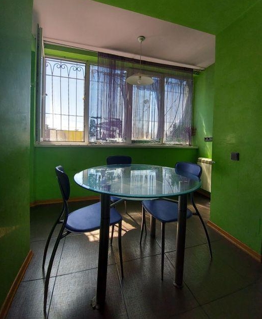 продажа трехкомнатной квартиры номер A-173679 в Киевском районе, фото номер 8